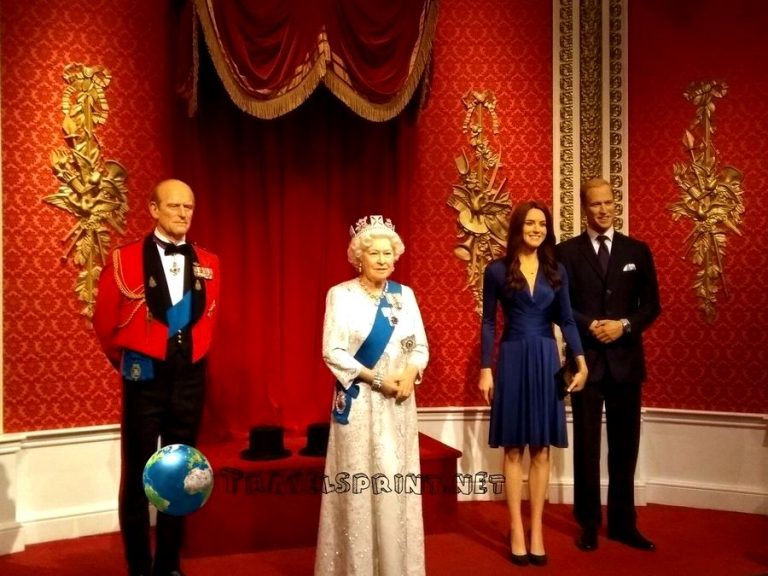 royal-family-madame-tussauds-correre-a-londra